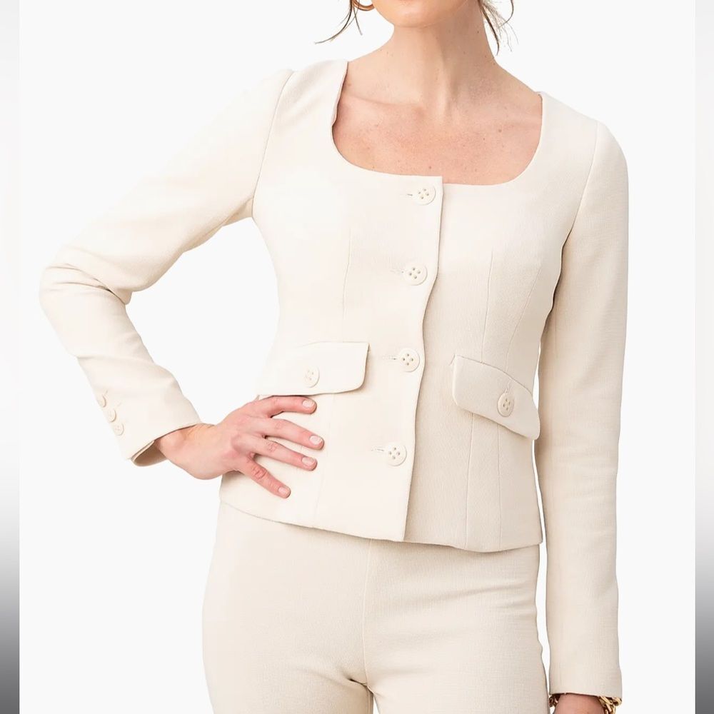 Trina Turk Mott Fitted Square-Neck Jacket Blazer Cream Size 6